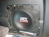 荣威W5后备箱倒模音响改装升级,欧卡改装网,汽车改装