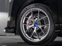 （丰田威尔法刹车改装）Brembo大六卡钳、搭配380打孔盘,欧卡改装网,汽车改装