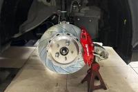 (丰田皇冠陆放刹车改装)AP前6后4套装,强劲制动撩妹,欧卡改装网,汽车改装