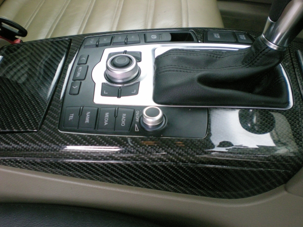 欧卡改装网,改装案例,奥迪A6改装全车碳纤维内饰