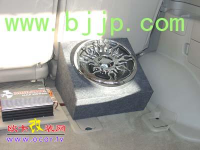 欧卡改装网,改装案例,兰德酷路泽DVD导航