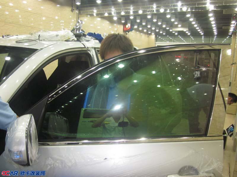 欧卡改装网,改装案例,丰田RAV4车身贴膜