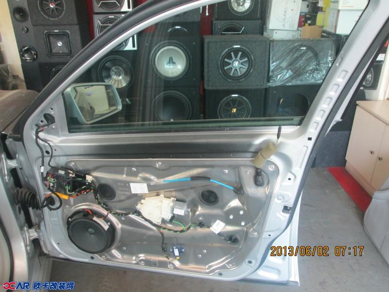 欧卡改装网,改装案例,奔驰E300改装隔音与音响升级