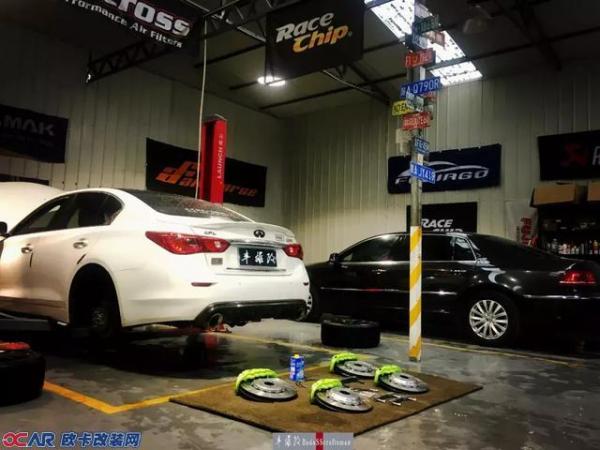 撒野前准备!英菲尼迪Q50改装AP Racing刹车系统 刹车改装哪家好