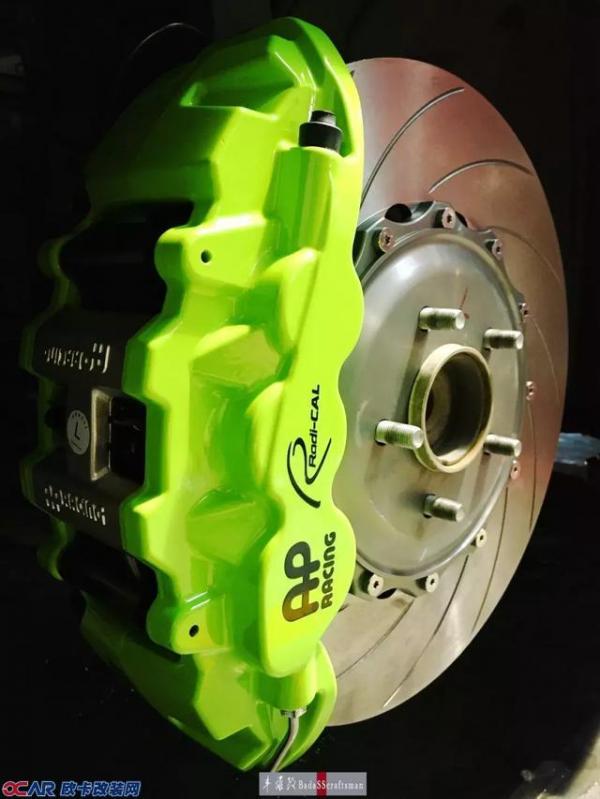 撒野前准备!英菲尼迪Q50改装AP Racing刹车系统 刹车改装哪家好