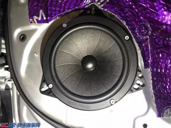 丰田雷凌音响改装洛克力量B650两分频一一云浮云星汽车音响
