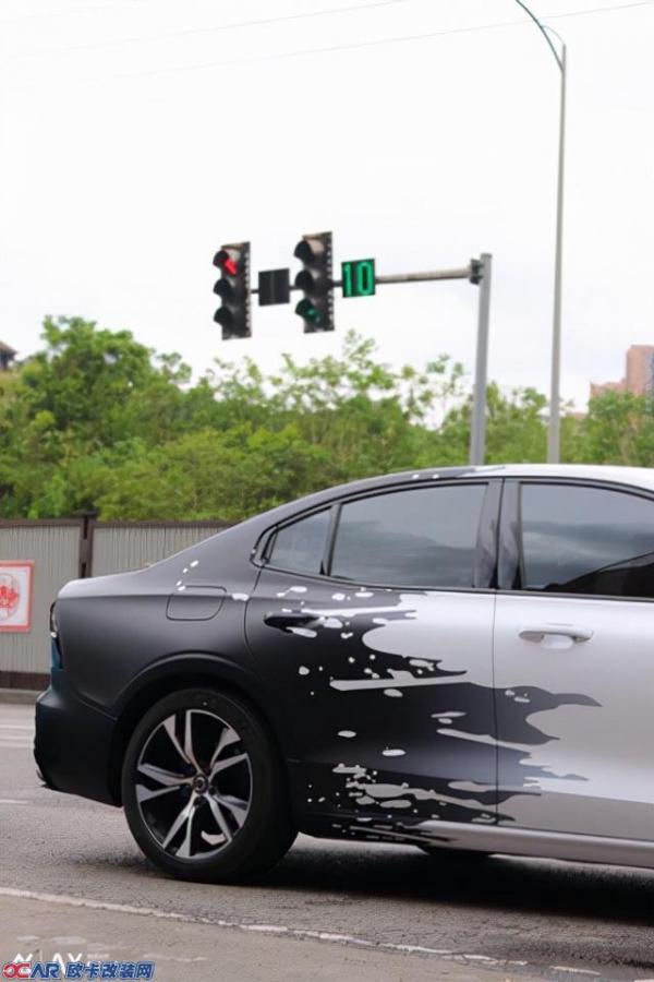 石家庄汽车改色 白黑渐变沃尔沃S60