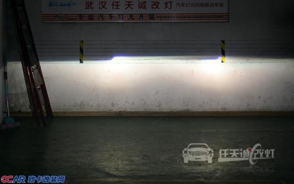 武汉丰田雅力士车灯改装原厂Q5透镜 全新飞利浦D1S灯泡 仿宝马天使眼