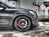 （奔驰ML350刹车改装）Brembo大六卡钳、搭配380打孔盘,欧卡改装网,汽车改装