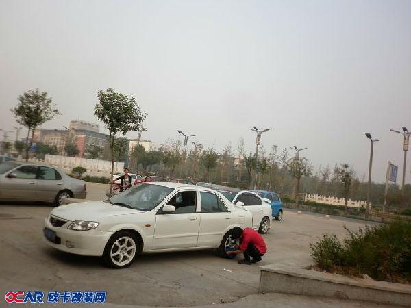 欧卡改装网,改装案例,马自达323 改横滨轻量化16寸轮毂